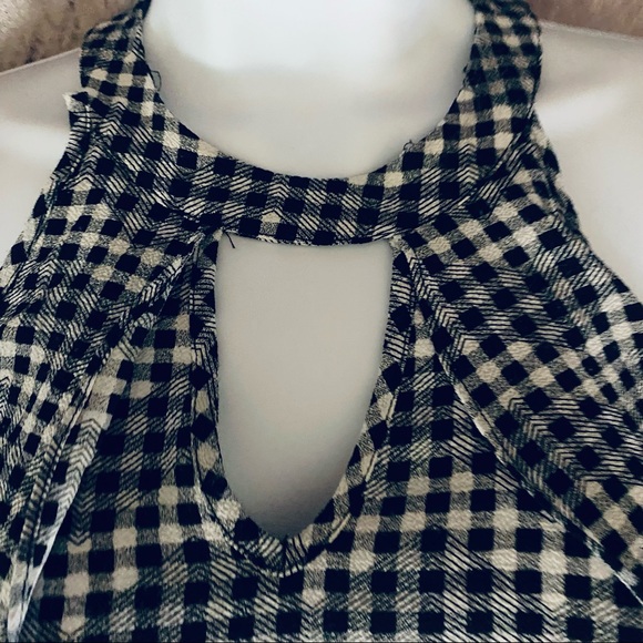 Candies B & W Gingham Cold Shoulder Trapeze Blouse - Picture 2 of 7